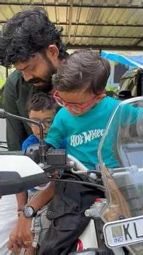 ഇങ്ങനെ പോയാൽ ചേട്ടനും അയ്നു കൂടി തല്ലുടി ഒരു പരിവാകും