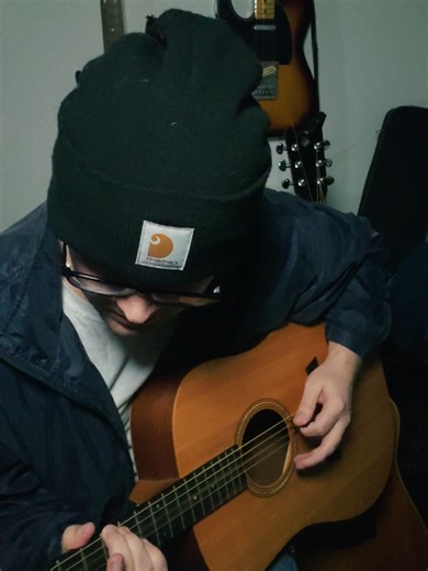 Sandy Cover by Alex G: Indie Vibes and Guitar Melodies