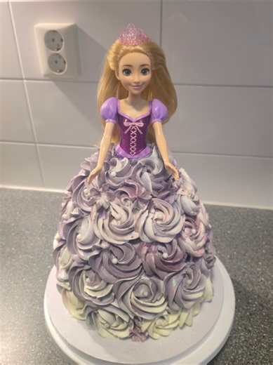 Enchanting Little Miss Rapunzel Cake Creation