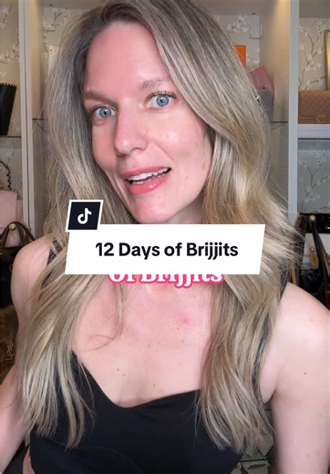 Day 12 with the brijjits on and from what I can tell, they have made a difference. Taking the tension off the scar while it heals seems to be helping with the width and the redness of the scar. @BRIJmedical #brachioplasty #plasticsurgery #scartreatment
