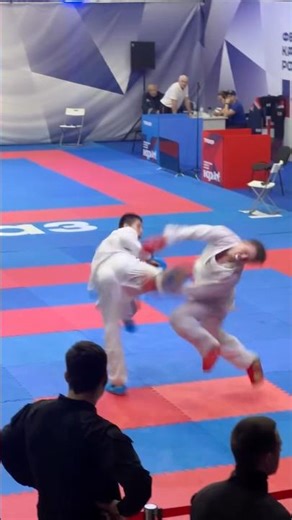 Jaw BUSTING 😬 blow.. Pure connection! - [Vova_WKF/IG]