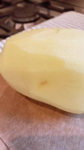 3.9K views · 22 reactions | Potatoes Potatoes ! #isolationcooking #potatoes #cooking | Cheff Monicaa7 | Facebook