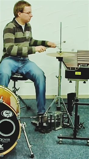 Fast Double Bass Drumming with Xylophone!