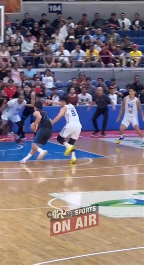 Controversial moment alert! 😬 Last 8.4 secs, CJ Cansino almost clutch… pero ang whistle? Walang tunog. Ref Jeff Tantay suspended after missed call sa Calvin Oftana foul. Husga na kayo. | Sports On Air