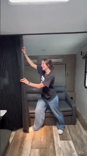 Pre-Owned 2020 Venture Sonic SN200VML Walkthrough | Lightweight Travel Trailer with Luxury Touches!