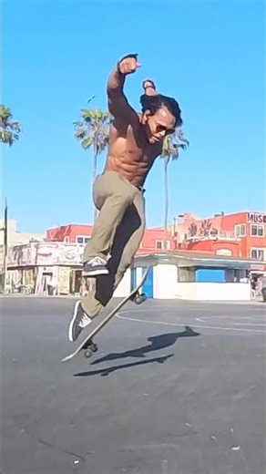 After work Insta360 skate sesh, stay rad 🤙 #skateboarding