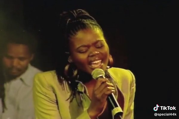 Siphokazi: Exploring the Rhythm of 80s Music and Afrobeats