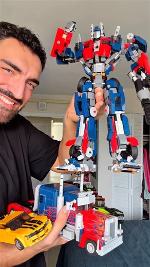 @discobrix on Instagram: "Is my LEGO Transformers Collection Peak?🦾 *MOC Designers tagged on video* #lego #transformers #legofan"