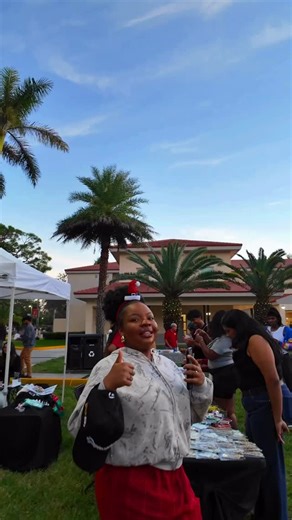 Our campus lit up with holiday cheer at this year’s Christmas Tree Lighting! 🎄✨ The most wonderful time of the year indeed! #BarryUniversity #BarryU #MyBarryLife CollegeLife CampusVibes StudyInMiami MiamiCollegeLife MiamiCampus | Barry University