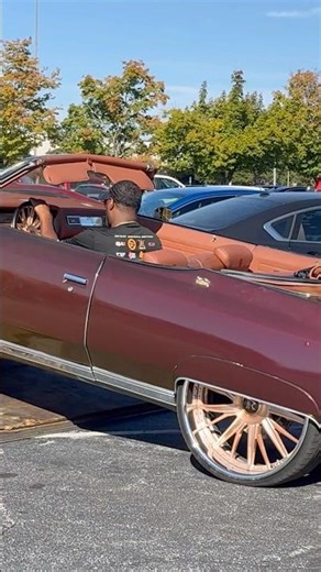Donkmaster Unloading 73 Chevy Vert on 26’s