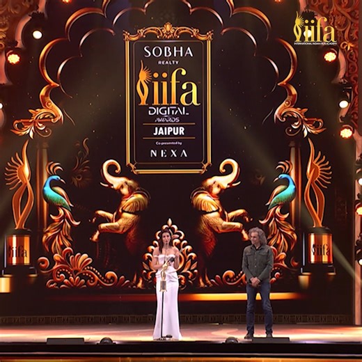Kriti won IIFA digital award for best actress for Do patti #IIFA #Bollywood #IIFAThrowback #KritiSanon | IIFA Awards