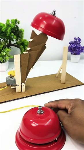 Automatic Gate Mechanism with DC Motor | Smart DIY Science Project 🚪 #automaticgate #schoolproject