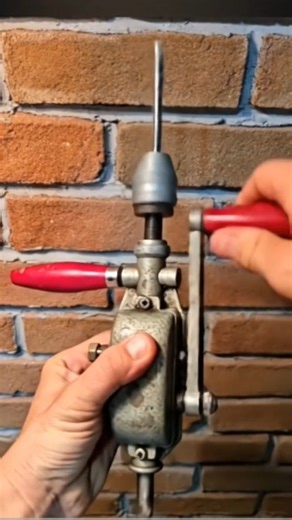 Mr.Deepraj on Instagram: "Old Hand Drill Tool – Gear Based Manual Drilling | No Electricity Traditional Drill Machine #OldDrillTool #ManualDrill #GearDrill #VintageTool #HandDrill #ClassicTools #TraditionalTools #NoElectricity #Woodworking #WoodDrill #HandPoweredTools #OldMachine #CraftTool #MechTools #retrotool"