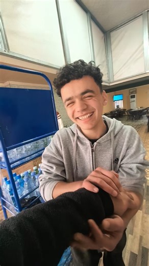 @davron_aminn on Instagram: "Android vs appl 2 qisim"