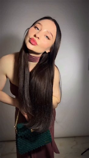 21K views · 213 reactions | 𢡄諾TUTORIAL FOR KELLY BUBBLE IS COMING SOON… Making for you the most asked master class for Kelly Bubble with velvet beads 﫶 100% handmade, made by me  Beaded bag is available to pre order #beadedbag #pearlbag #handmadebags #giftideas #handmadegifts | LeParagon | Facebook