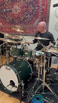 Torsten Bugiel playing his Masterworks Kit