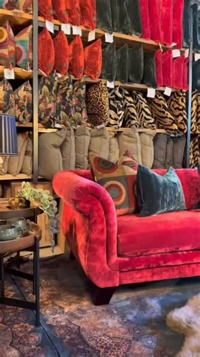 Meet Sophia — upholstered in Italian woven velvet, bold, unapologetic, and designed to make a statement. Introductory offer free mainland delivery this week. ✨ Example: 2 Seater reduced from £1595 to £1195 ✨ Because luxury should always come with personality. ⸻ #colourdrenching #maximalist #velvetsofa #luxuryinteriors #britishmade #livingroomgoals #interiordetails #eclecticdecor #interiorinspo #statementsofa #sofalove #homestylingideas #designinspiration #bespokefurniture #handcraftedluxury #sof