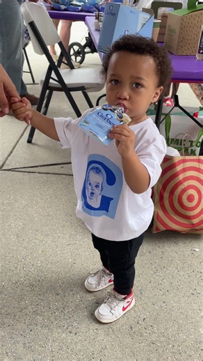 This weekend, the Gerber team joined the March for Babies in DC. As proud national sponsors of March of Dimes, we stand with them in their mission to improve the health of mothers and babies as we set out to nourish parenthood. We were honored to have our President, Chandra Kumar, speak at the event, and were able to hand out hundreds of Gerber foods to families. 💙 | Gerber