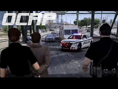 Catching Warranted Criminals Was Easy in GTA 5 RP
