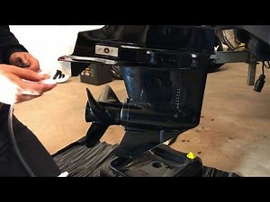 Service av 4 takts båtmotor