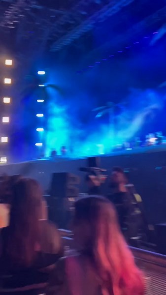 Concierto de Bad bunny 🇨🇱 #badbunnypr #badbunnyconcert #concierto #chile #worldshottesttour #viral #fyp #foryou #fypシ #estadionacional @badbunny