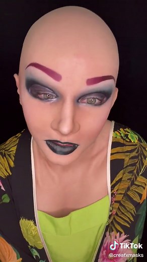 Easy transformation for our masks with makeup! 🤩💅🏻 #creafx #unmasking #siliconemask #madeinitaly