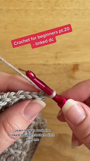 Crochet for beginners pt.20 - linked double crochet stitch with no gaps #crochet #crochetersoftiktok #learntocrochet #howtocrochet #linkeddc #linkeddoublecrochet