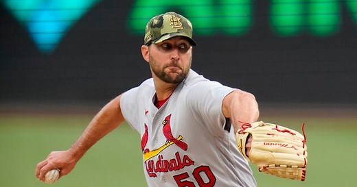 Former World Series-winning pitcher sings at Grand Ole Opry