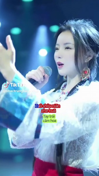 左手指月 - Tay trái chỉ trăng của Trần Hiểu Trúc