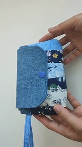 DIY Wristlet Purse #fbreels #fbviral #sewing #diyprojects #handmadecrafts #handmade #patchwork | DIY Cheng