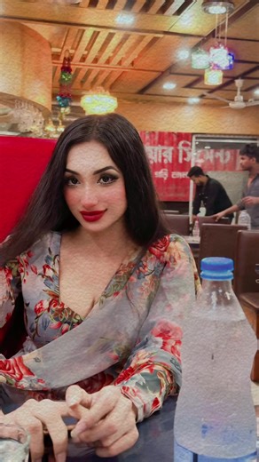 Indoor Restaurant Decor for Dining Ambiance