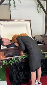 1M views · 7.5K reactions | He really left her that...? | Laguna Short Films | Facebook