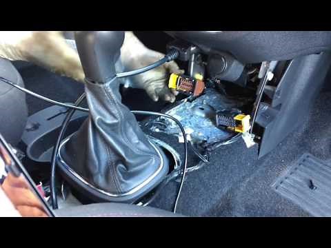 Vauxhall CORSA D AIRBAG SDM FAULT Part 1