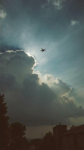 Pentagon Releases New UAP Report — Hundreds of Cases Still Unexplained