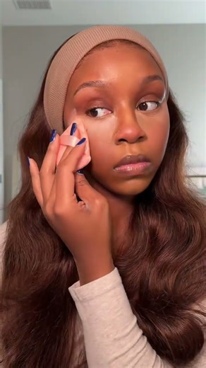 Trying the viral pink translucent powder! What do you think? #hudabeautyfoundation