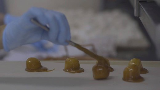 We don't like to kiss and tell... but when it comes to our Scotch Kisses, we just can't help it! Honey marshmallow hand-dipped in luxurious, buttery caramel right from our candy kitchen. Mmm😋 | See's Candies