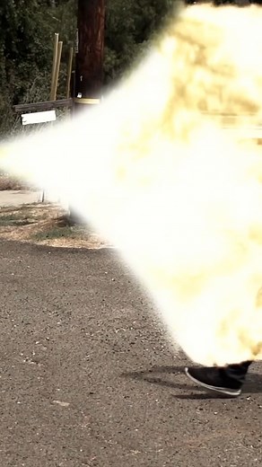 Superheroes with awkward powers | David Lopez