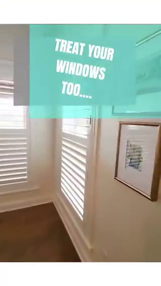 Explore the top 5 benefits of stylish shutters from Discount Blinds LLC! 🌟 Boost privacy, control light, increase energy savings, upgrade your decor, and boost home value. Check us out today! #HomeImprovement #DiscountBlindsLLC