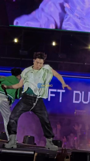 [Update, 31.12.2025] DƯƠNG DOMIC TẠI COUTDOWN HEINEKEN NHA TRANG 2026 💚 Em bé 200% năng lượng với "nhungnhungnhung" 😤 Chài ai nhảy mà chấn động lunn 🤣 ---------------------------- #DuongDomic #Heineken #MoKetNoiThat #TetBatHeineken #BeerUpPhoneDown #HeinekenCountdown2026 | All for Domic - Dương Domic FC