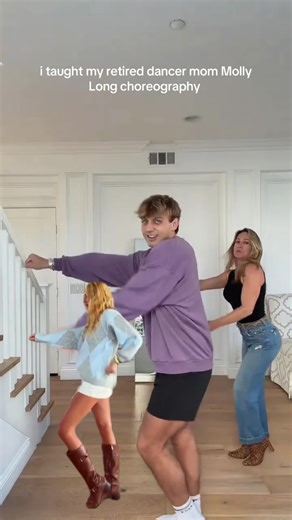 Double Dutch Bus Dance Tutorial: Easy AI Trend