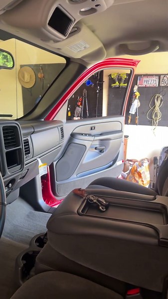 2005 z71 single cab 49k miles