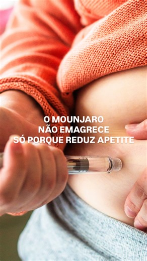Larissa Luna on Instagram: "Mounjaro não é só sobre reduzir apetite - é sobre regular o metabolismo. E sem nutrição, você não alcança o shape slim, diva! Com estratégia nutricional, a gente direciona o emagrecimento para gordura, preserva massa muscular e potencializa o tratamento. 📍 Atendimentos presenciais no @institutodespertari Rua Miguel Mattertin, 687 – Balneário Camboriú Agenda aberta 21/01 ✨ #nutricionista #shapeslim #nutri #mounjaro #balneario"