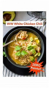 This Weight Watchers White Chicken Chili recipe tastes amazing and is an easy zero points dinner that your whole family will love! Get the link in my bio or right here! https://mycrazygoodlife.com/ww-white-chicken-chili/ #weightwatchers #weightwatchersrecipes #weightwatcherszeropointrecipe #wwzeropointrecipe #weightwatcherszeropoints #weightwatchersdinner #wwdinner #wwzeropoints #wwfamily #wwrecipes #wwcommunity | My Crazy Good Life by Becca Ludlum
