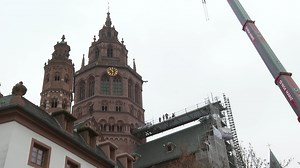 Mainzer Dom nach langer Zeit wieder ohne Baugerüst zu sehen