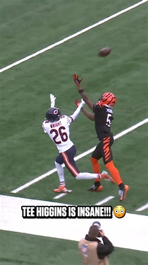 Snatched that pass 🔥 CHIvsCIN on CBS/Paramount watch.nfl.com | NFL