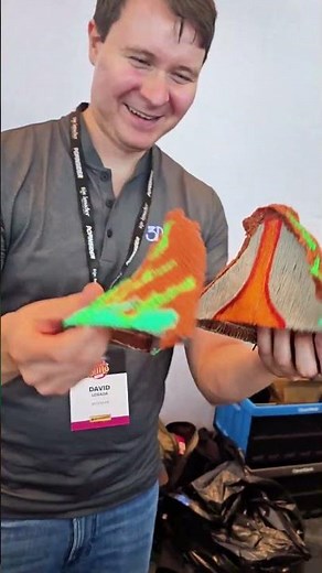 The 3Doodler Candy Pen is soooooo yummy! #sweetsuite25 ‪@ThetoyinsiderReviews‬ ‪@The3doodler‬