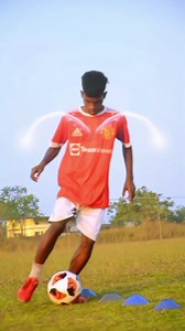 1M views · 53K reactions | Footwork Exercises....⚽ . . . . #soccer #football #footballseason #Ronaldo | Simal Footbaler | Facebook