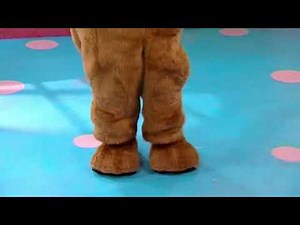 Wags the Dog Dancing (Short Segment) Episode 24 (TV Series 5)