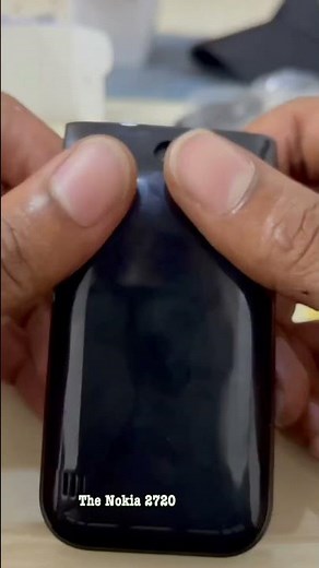 Nokia 2720 Flip Review – Still a Beast in 2025?