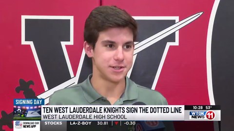 Ten Knights sign the dotted line